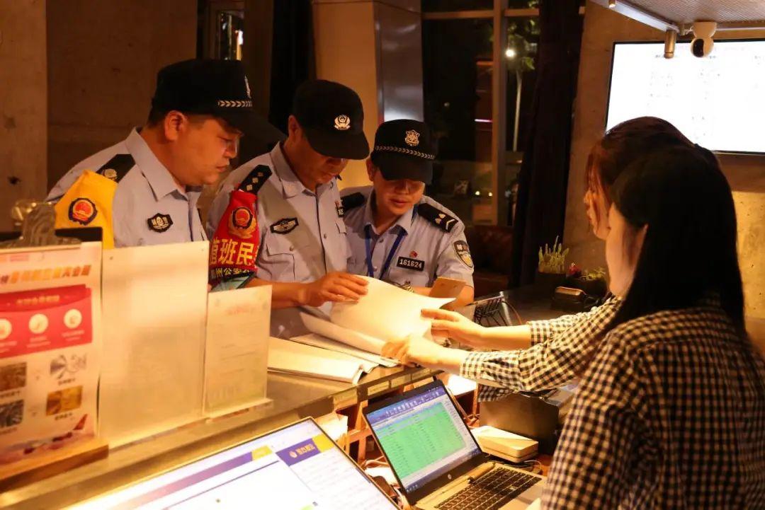 香港资料大全正版资料2025年免费请全面释义、解释与落实