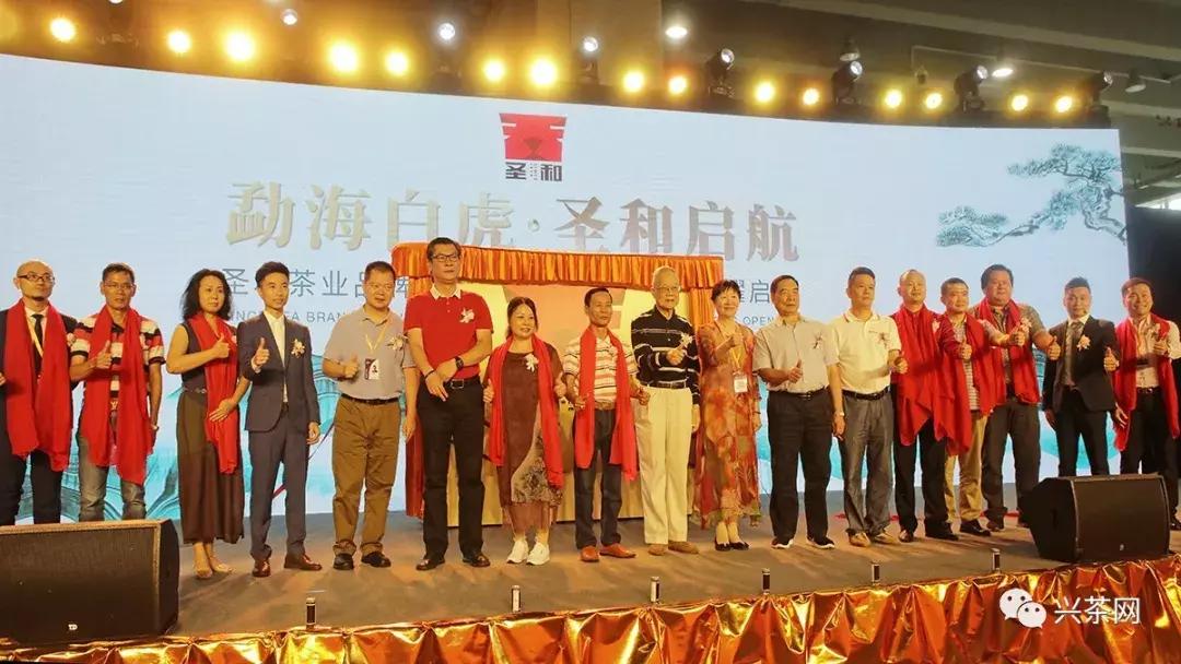 2024新奥资料大全最新版本亮点,时代资料的警惕虚假宣传-全面释义、解释与落实